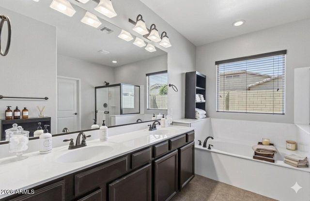 18624 W MOUNTAIN VIEW Road, Waddell, AZ 85355