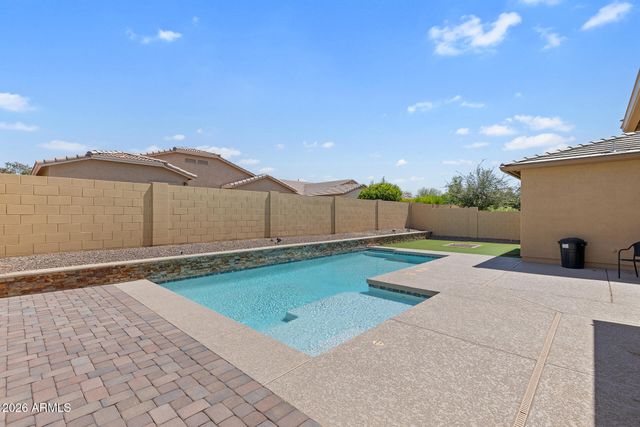 18624 W MOUNTAIN VIEW Road, Waddell, AZ 85355