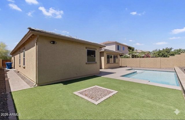 18624 W MOUNTAIN VIEW Road, Waddell, AZ 85355