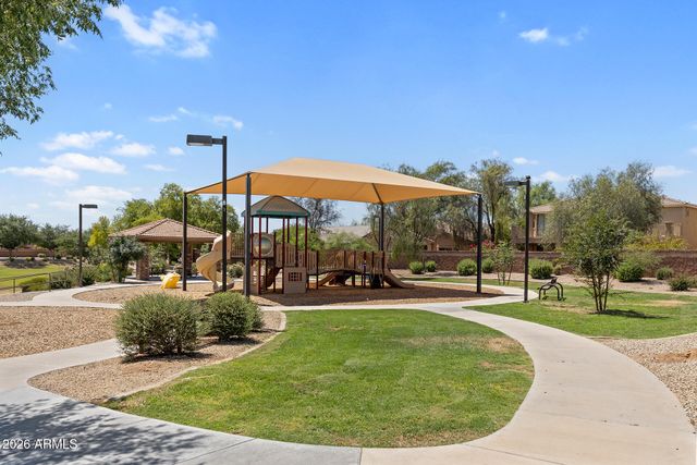 18624 W MOUNTAIN VIEW Road, Waddell, AZ 85355