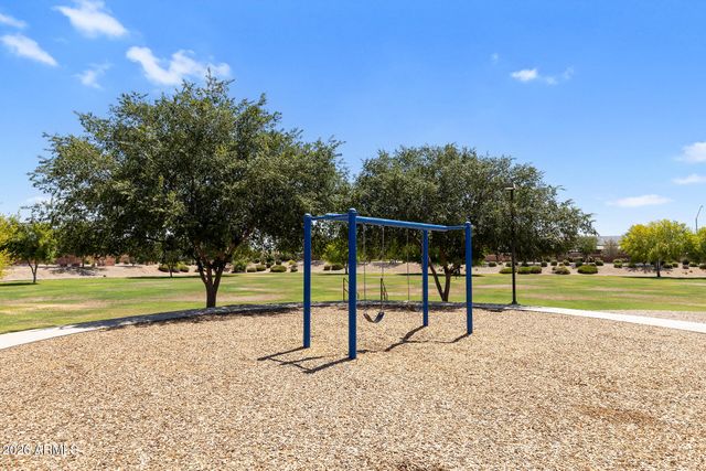 18624 W MOUNTAIN VIEW Road, Waddell, AZ 85355