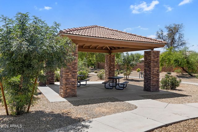 18624 W MOUNTAIN VIEW Road, Waddell, AZ 85355