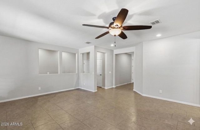 18624 W MOUNTAIN VIEW Road, Waddell, AZ 85355