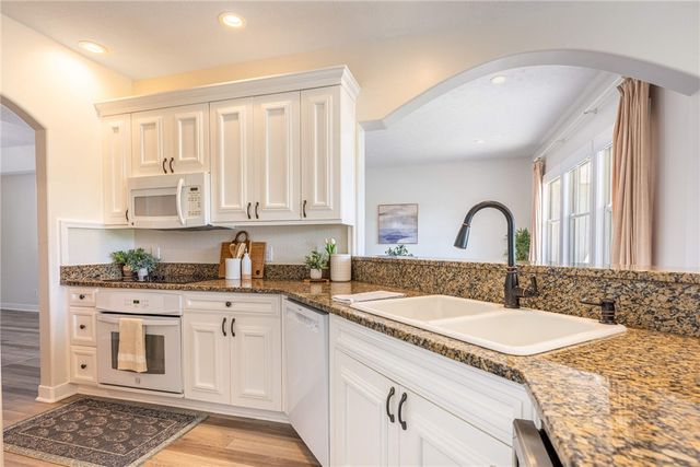 10 Galaton Court, Miamisburg, OH 45342