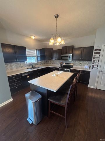 4640 carador Lane, Lafayette, IN 47909