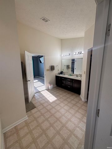 4640 carador Lane, Lafayette, IN 47909