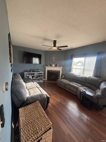 4640 carador Lane, Lafayette, IN 47909