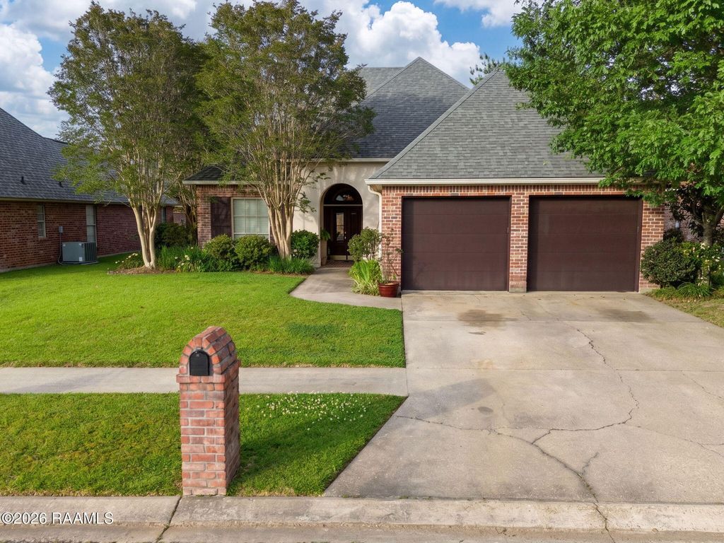 212 Greenhaven Drive, Lafayette, LA 70508