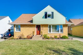 179 Willard Avenue, Bedford, OH 44146