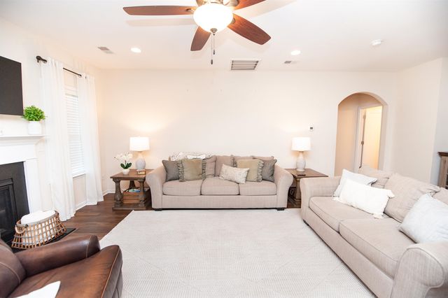 606 Big Oak Court, Inman, SC 29349