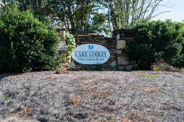 606 Big Oak Court, Inman, SC 29349