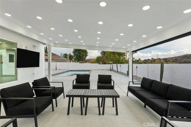 10542 Woldrich Street, Lakeview Terrace, CA 91342