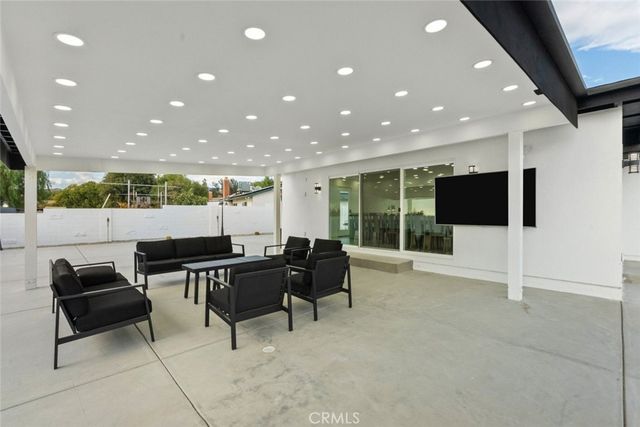 10542 Woldrich Street, Lakeview Terrace, CA 91342