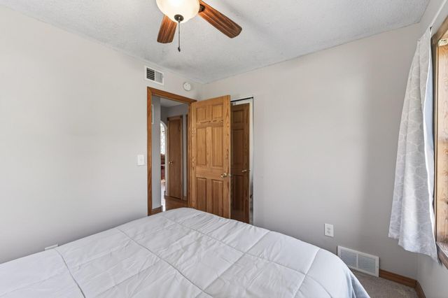 6600 Quebec Avenue N, Brooklyn Park, MN 55428