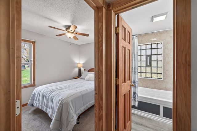 6600 Quebec Avenue N, Brooklyn Park, MN 55428