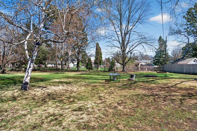 6600 Quebec Avenue N, Brooklyn Park, MN 55428