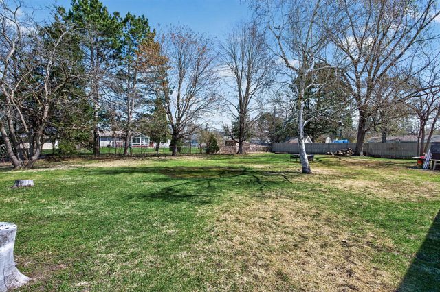 6600 Quebec Avenue N, Brooklyn Park, MN 55428