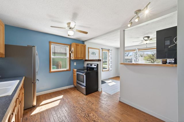 6600 Quebec Avenue N, Brooklyn Park, MN 55428