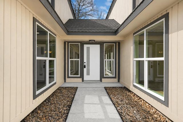3203 Falling Brook Drive, Houston, TX 77345