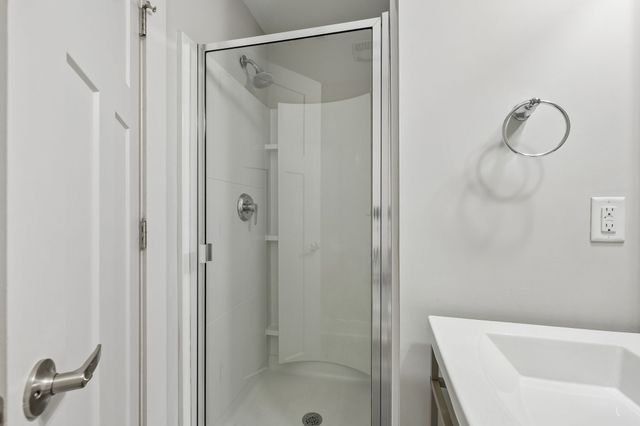 602 Centerpoint Ln, Nashville, TN 37209