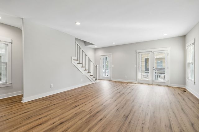 602 Centerpoint Ln, Nashville, TN 37209