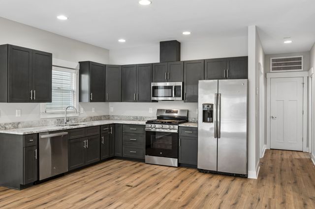 602 Centerpoint Ln, Nashville, TN 37209