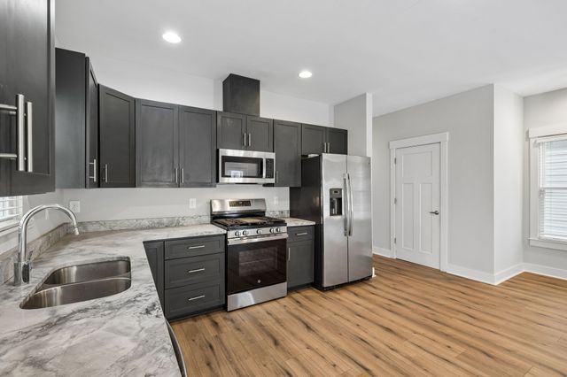 602 Centerpoint Ln, Nashville, TN 37209