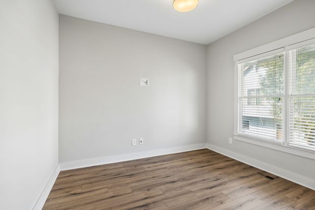 602 Centerpoint Ln, Nashville, TN 37209