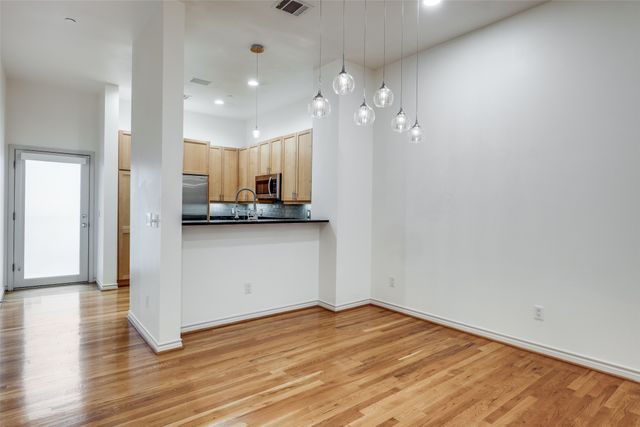 4310 Buena Vista Street 13, Dallas, TX 75205