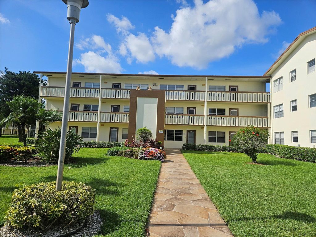 465 Mansfield L 465, Boca Raton, FL 33434