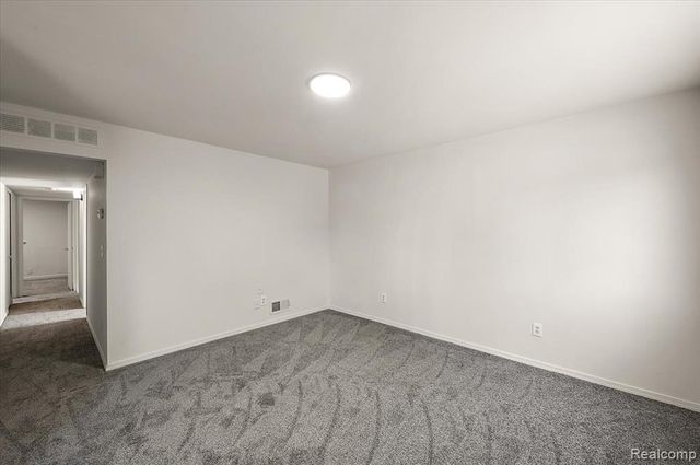 215 Edgewood Place, Ferndale, MI 48220