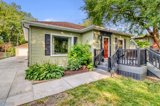 1306 9th Street N, Fargo, ND 58102