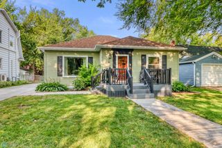 1306 9th Street N, Fargo, ND 58102