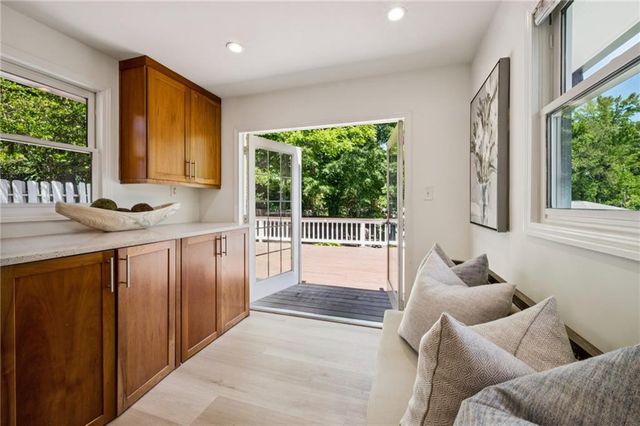 2662 Fox Hills Drive, Decatur, GA 30033
