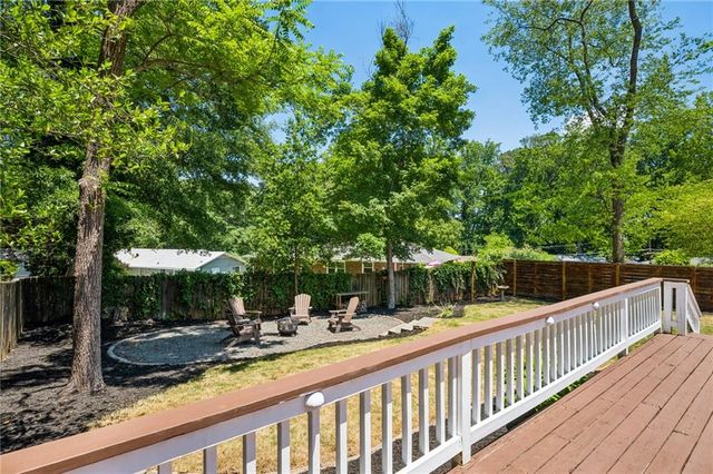 2662 Fox Hills Drive, Decatur, GA 30033