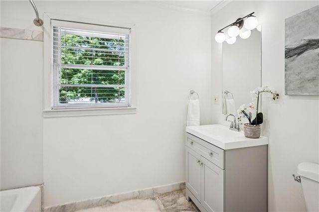 2662 Fox Hills Drive, Decatur, GA 30033