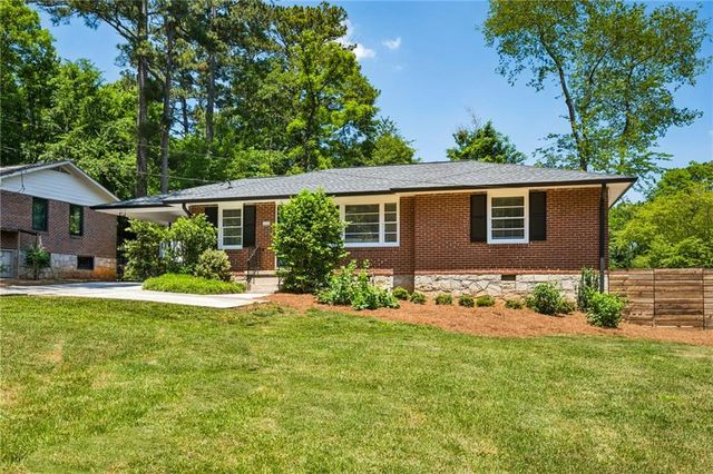 2662 Fox Hills Drive, Decatur, GA 30033