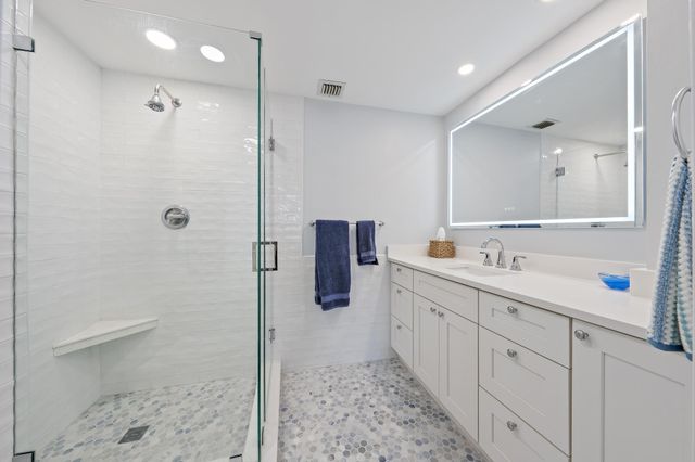 70 Celestial Way 110, Juno Beach, FL 33408