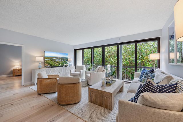 70 Celestial Way 110, Juno Beach, FL 33408