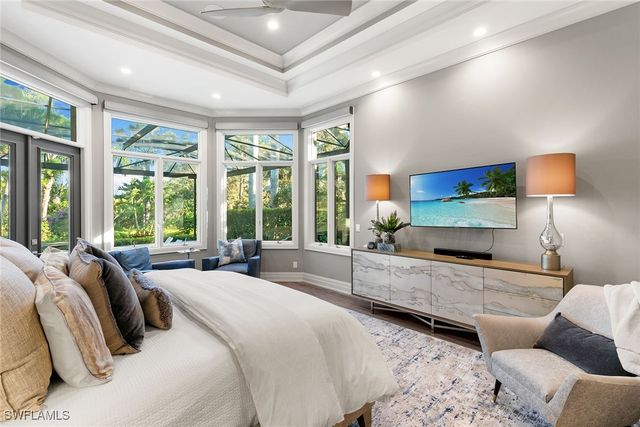 927 Barcarmil WAY, Naples, FL 34110