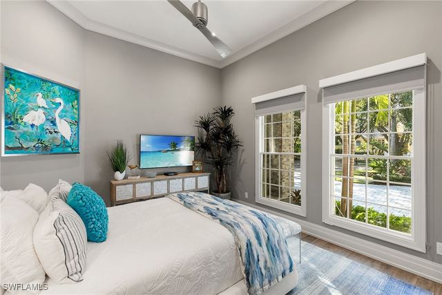 927 Barcarmil WAY, Naples, FL 34110