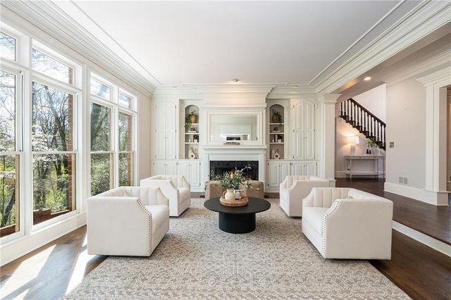 910 Curlew Court, Sandy Springs, GA 30327