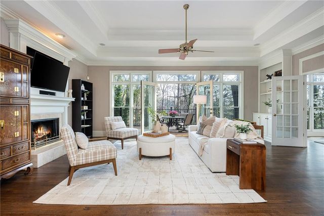 910 Curlew Court, Sandy Springs, GA 30327