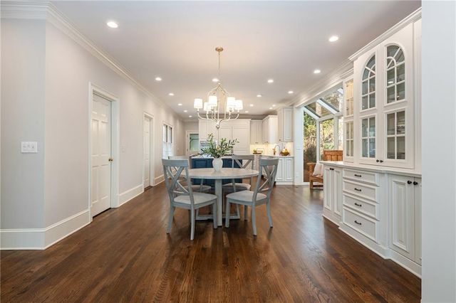 910 Curlew Court, Sandy Springs, GA 30327