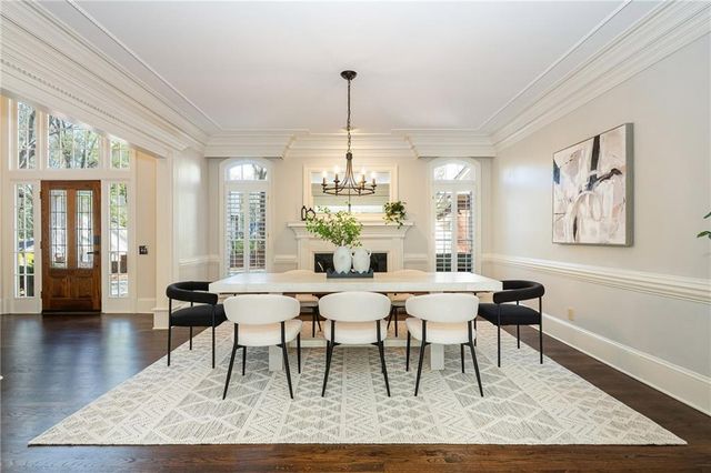 910 Curlew Court, Sandy Springs, GA 30327