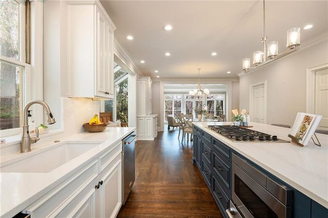 910 Curlew Court, Sandy Springs, GA 30327