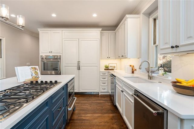 910 Curlew Court, Sandy Springs, GA 30327