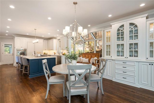 910 Curlew Court, Sandy Springs, GA 30327