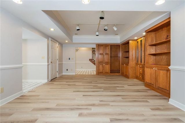 910 Curlew Court, Sandy Springs, GA 30327