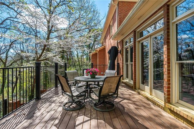 910 Curlew Court, Sandy Springs, GA 30327